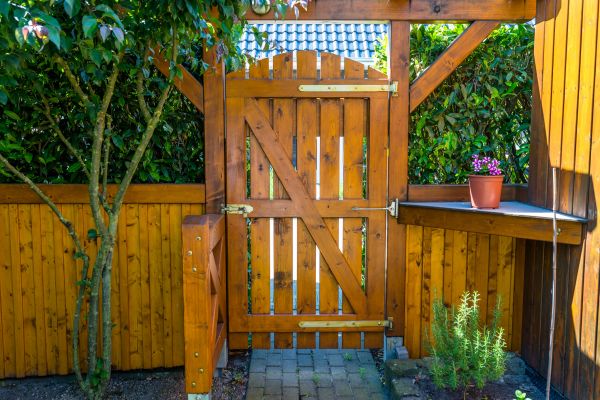 Cost of Wood Gate Repair in Delaware