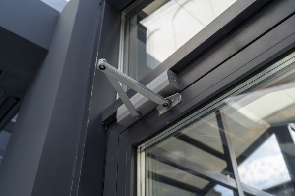 Cost of Door Closer Mounting in Delaware