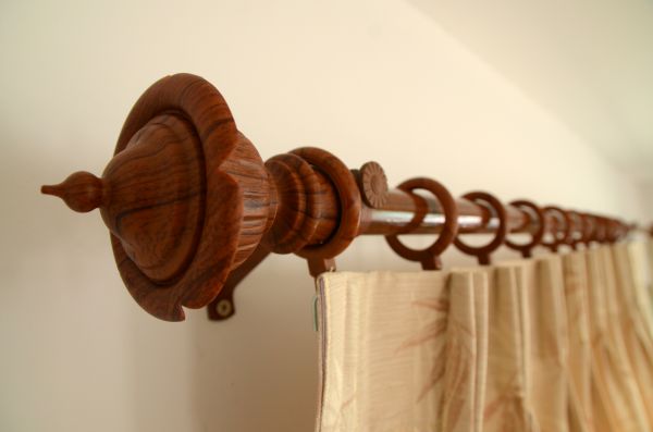 Cost of Curtain Rod Mounting in Delaware