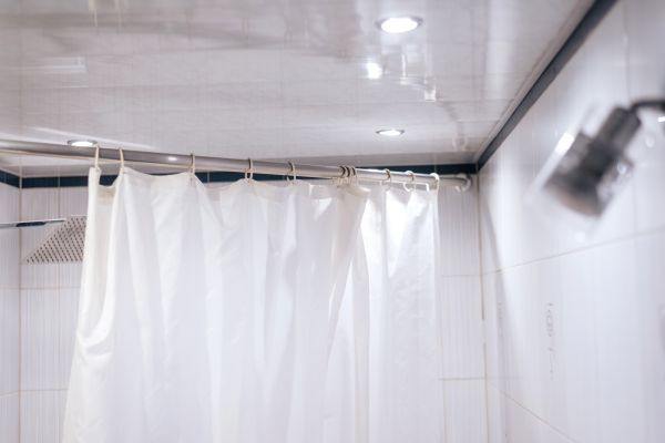 Cost of Shower Rod Installation in Delaware