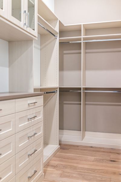 Cost of Closet Repair in Delaware